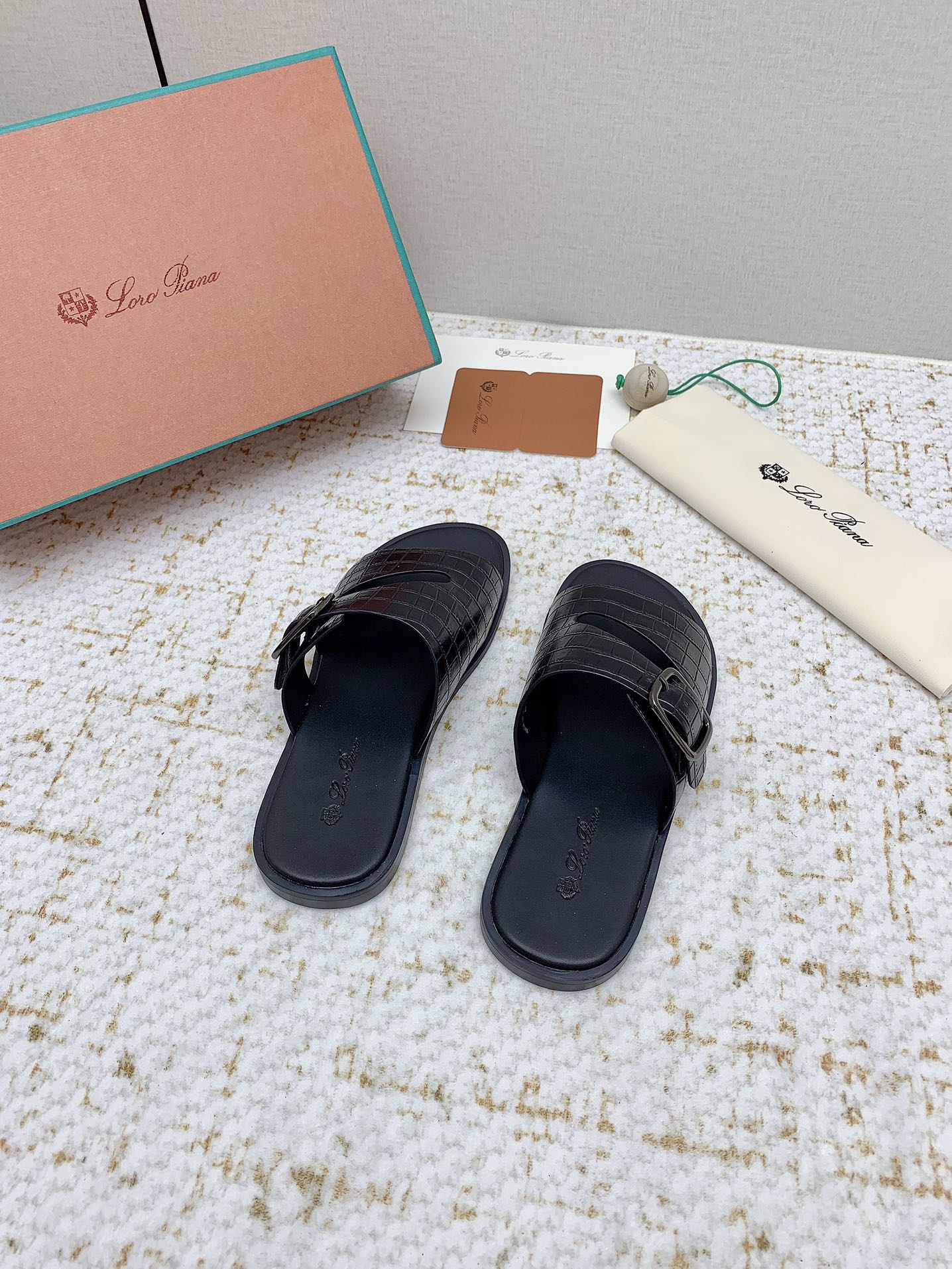 SANDALS IN BLACK SNAKE EMBOSSED CALFSKIN