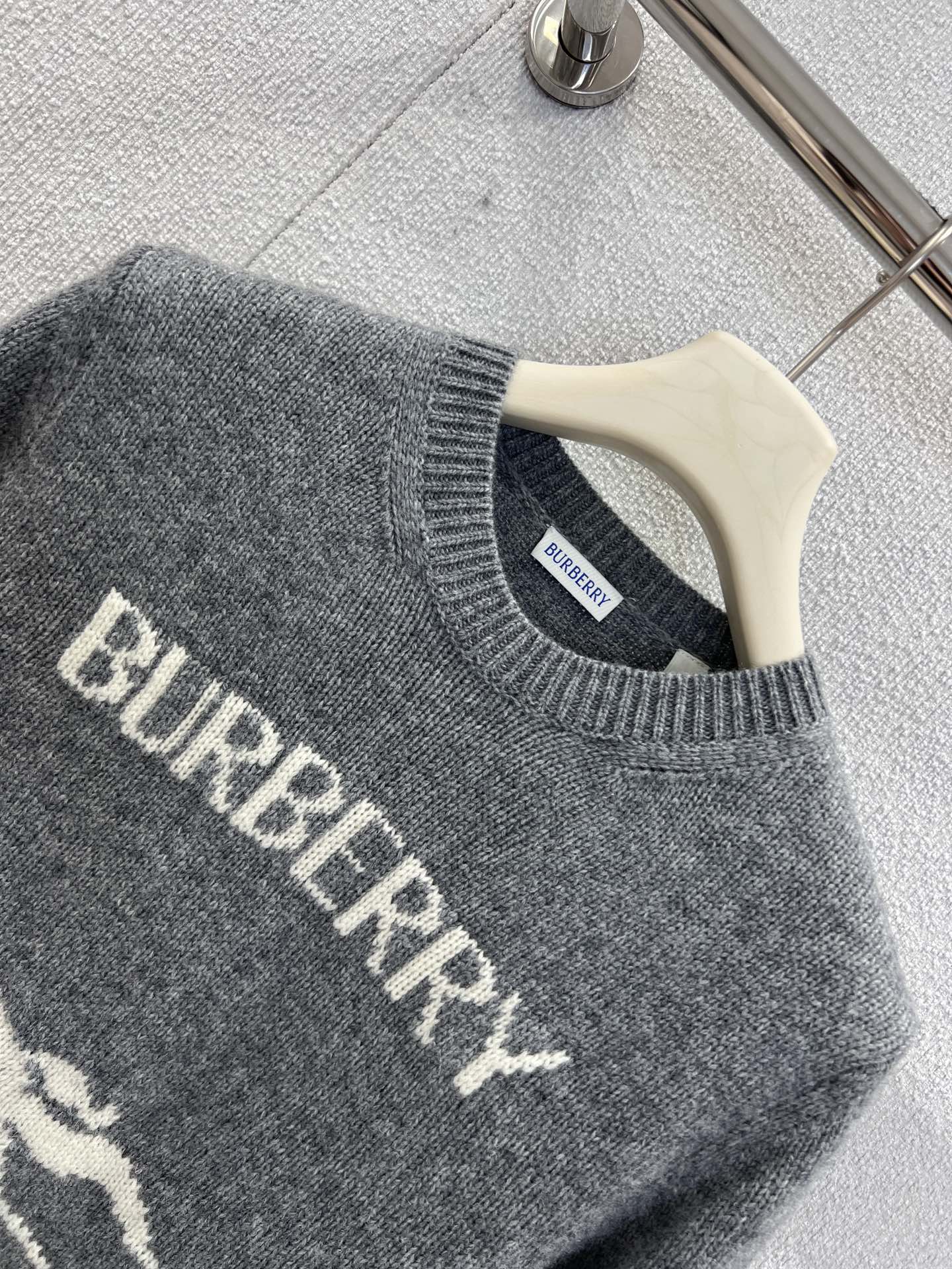 BURBERRY 25S KNITTED SWEATER 0019