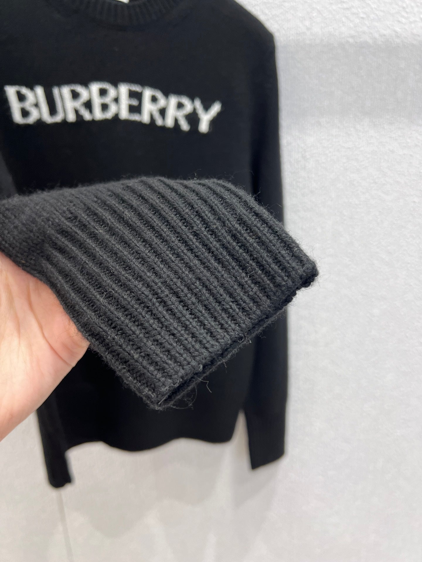 BURBERRY 25S KNITTED SWEATER 0020