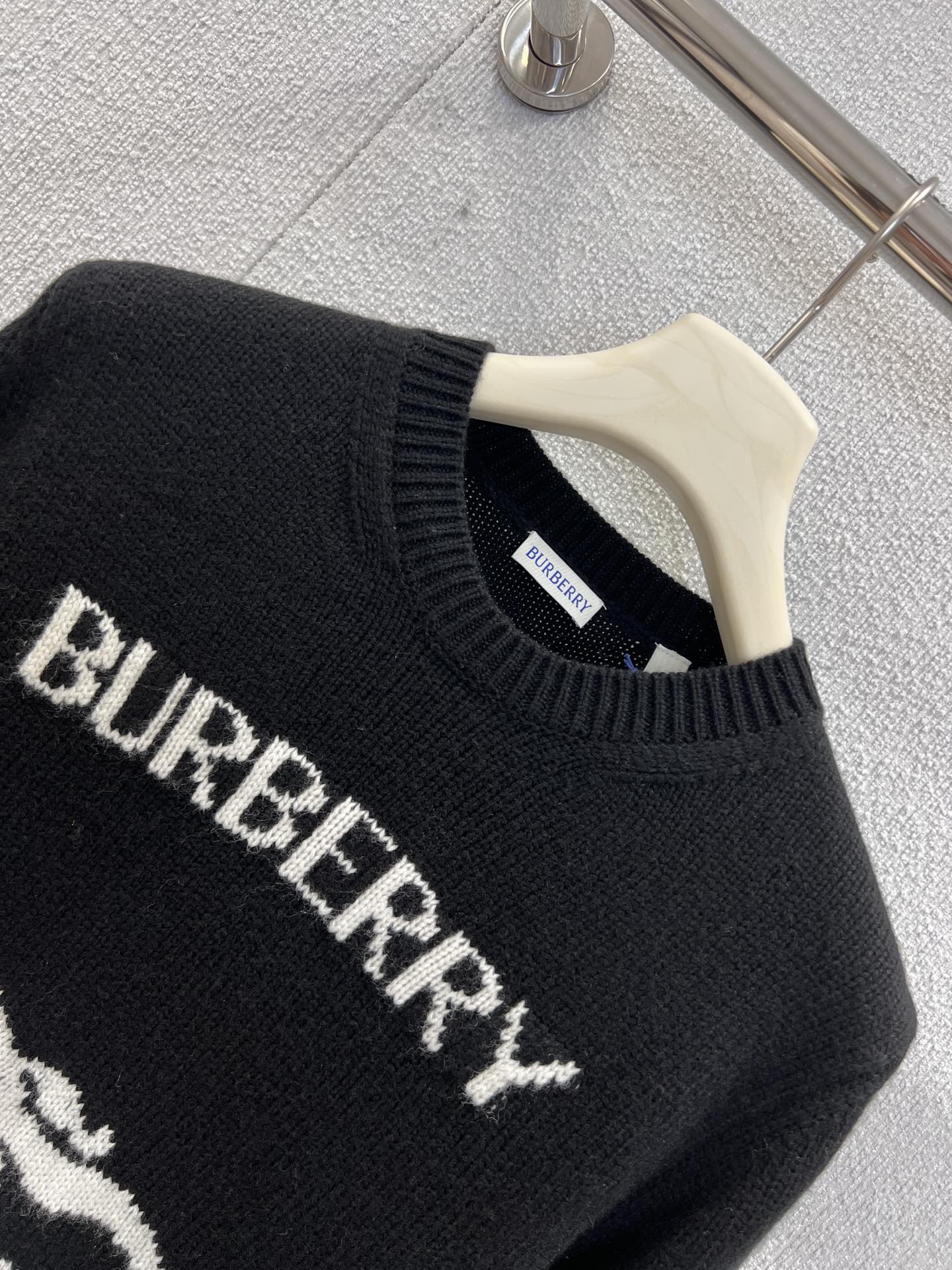 BURBERRY 25S KNITTED SWEATER 0020