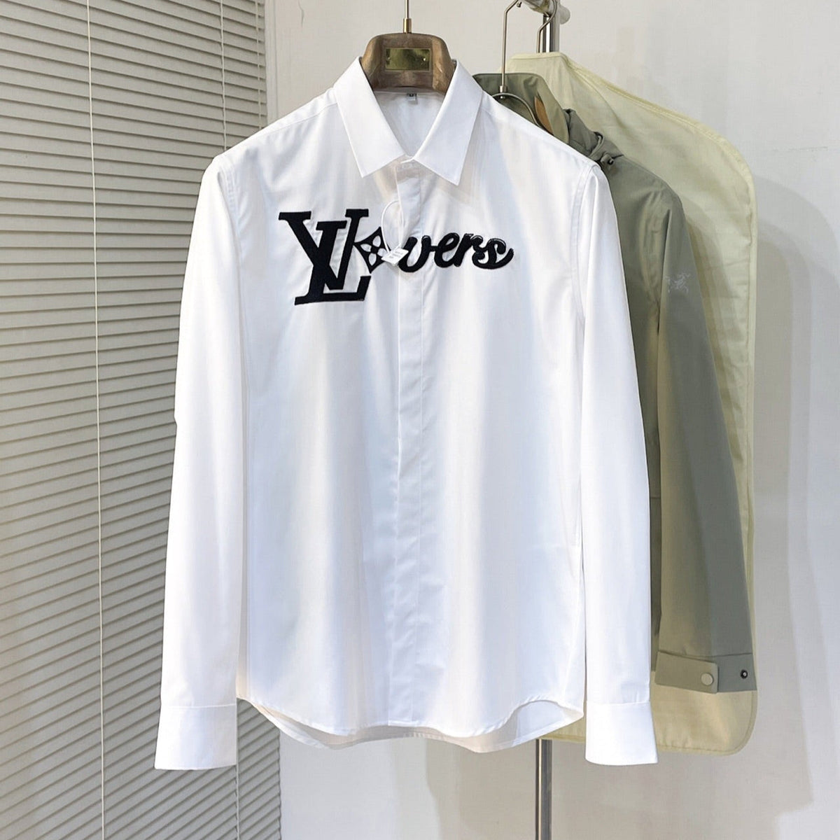 LV SHIRT WHITE COTTON 239608