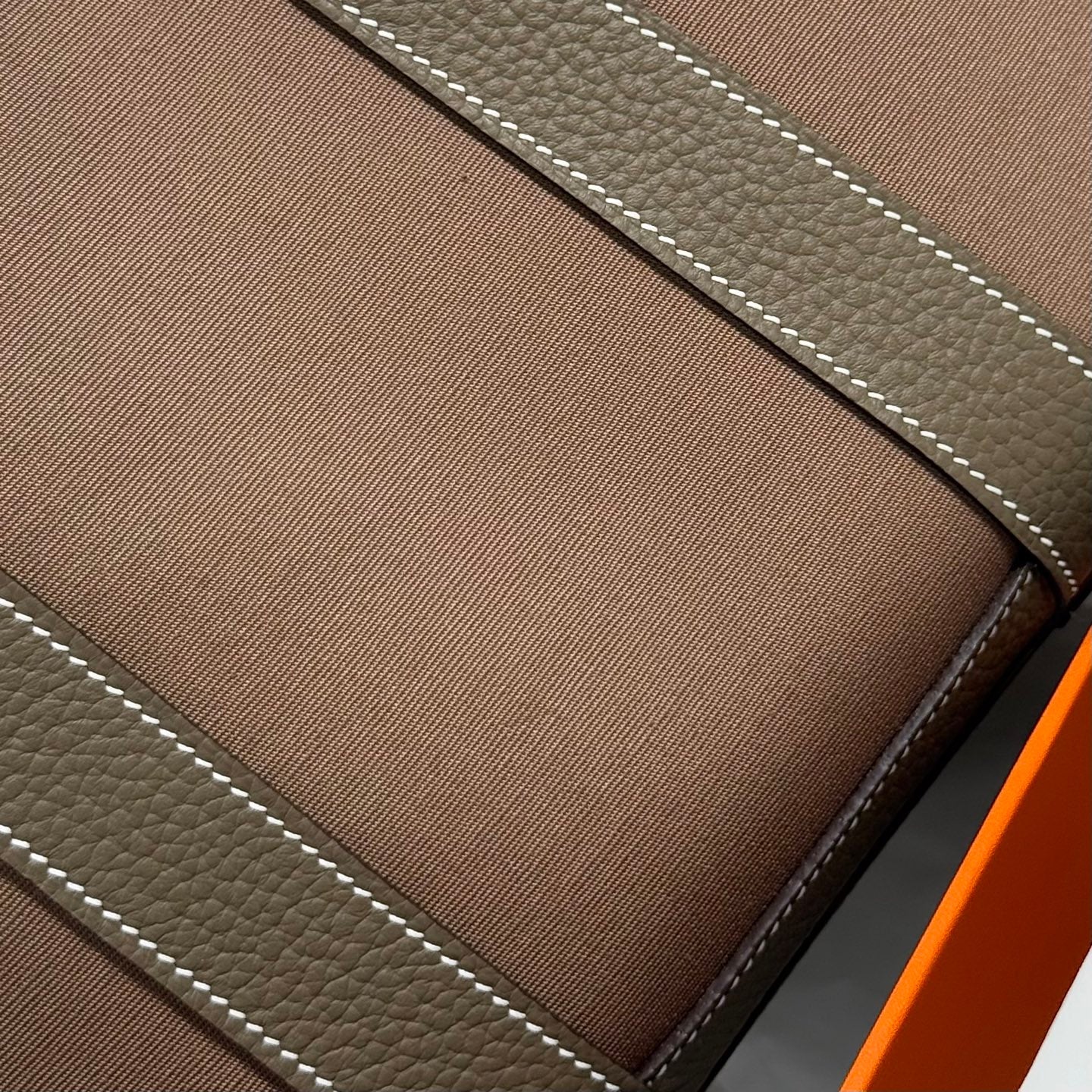 GARDEN PARTY 30CM IN BROWN TOILETS COTTON CANVAS AND TOGO ETOUPE CALFSKIN