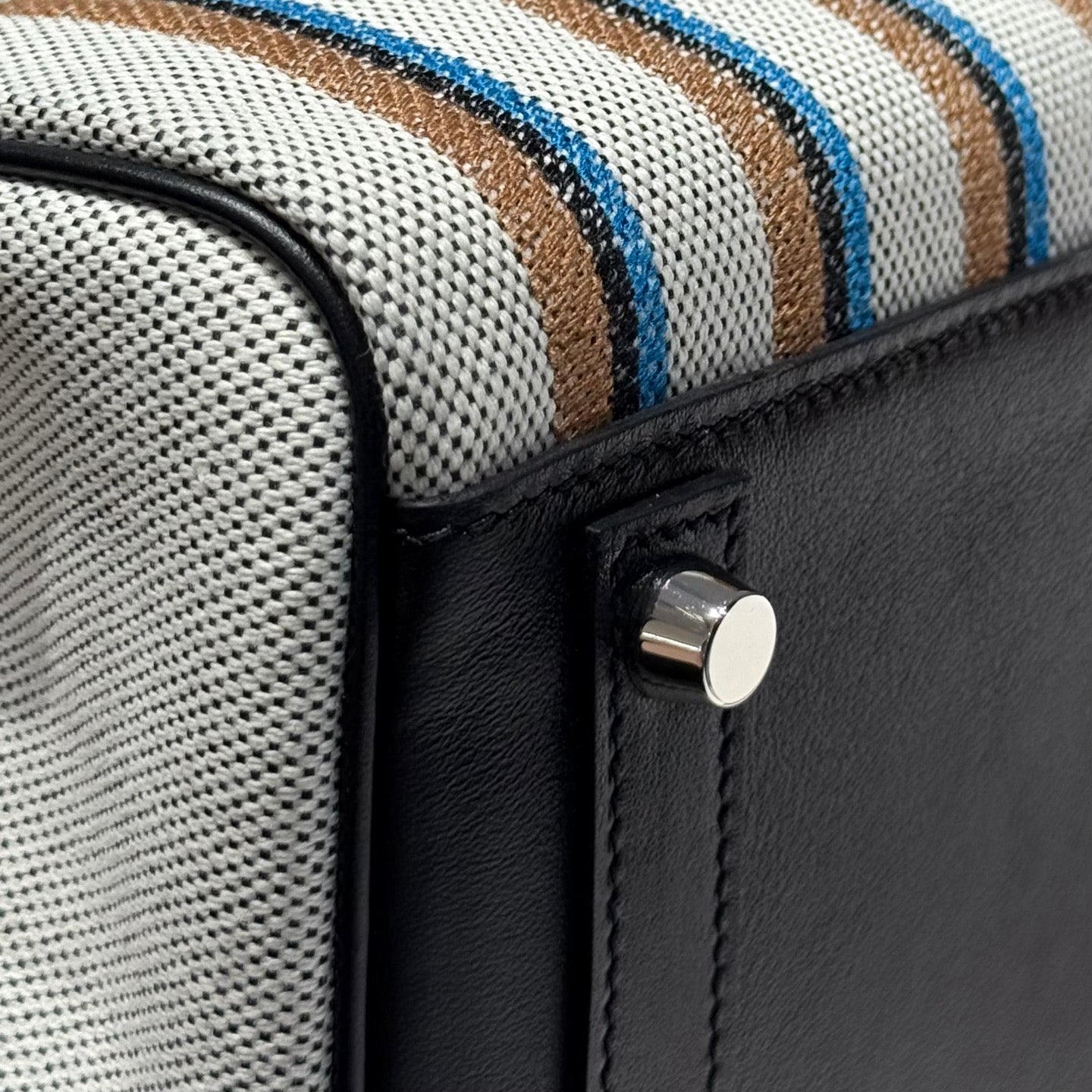 BIRKIN SHOULDER 29 IN BLACK CALFSKIN ÉCRU/NOIR/FAUVE/NOIR/BLEU ZANZIBAR EMBROIDERY CANVAS