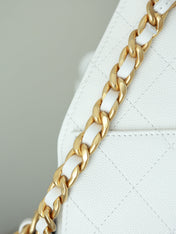 CHANEL 25S HOBO BAG 30 CM IN WHITE LAMBSKIN WITH GOLD HARDWARE