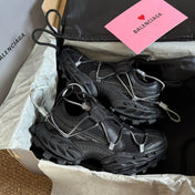 HIKE SNEAKER IN BLACK MESH, POLYURETHANE AND POLYESTER