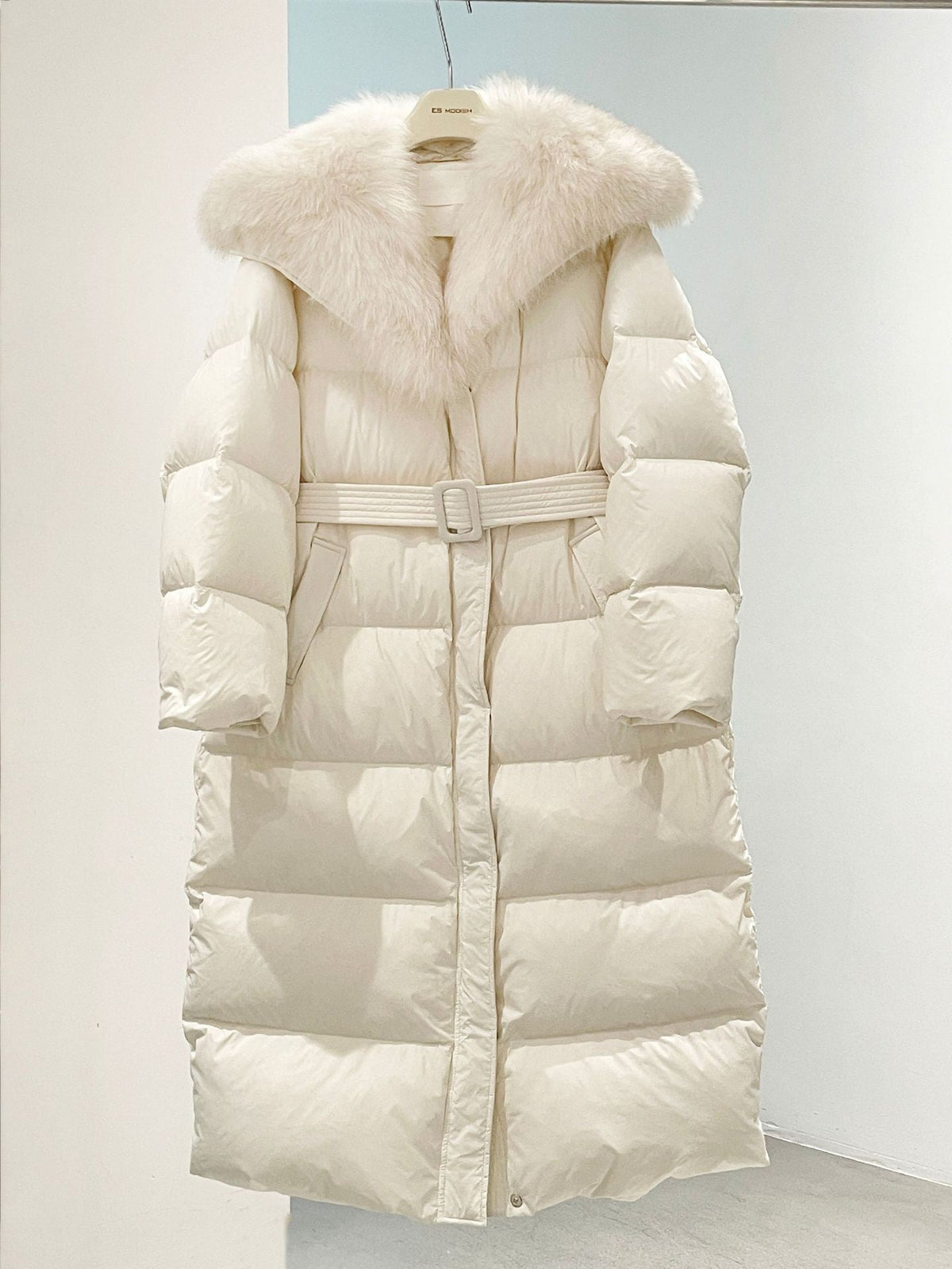 MAX MARA 25S FOX FUR COLLAR DOWN JACKET 179