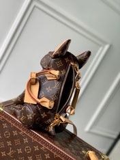 POOCH BAG 28 IN BROWN MONOGRAM CANVAS