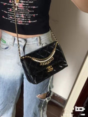 CC MINI 22 FLAP BAG IN BLACK CALFSKIN GOLD HARDWARE WITH PEARL CHAIN