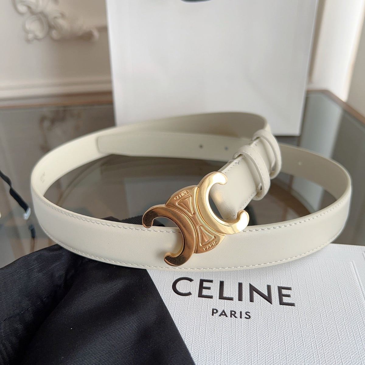 TRIOMPHE BELT 24MM IN WHITE CALFSKIN WITH GOLD BUCKLE