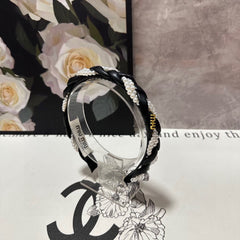 HEADBAND IN BLACK CALFSKIN MIX PEARL CHAIN 347680