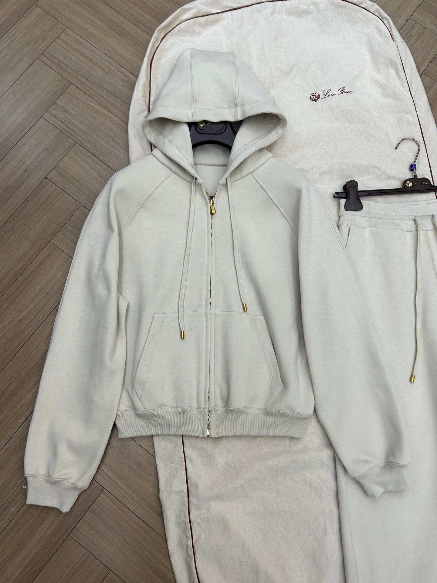 LP 26S SPORTSWEAR SET 593