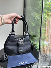 PRA 22 MOON PADDED BAG IN BLACK CALFSKIN WITH STRAP