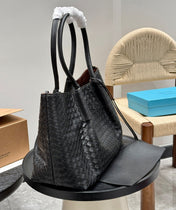 PINACOTECA TOTE BAG 38 IN BLACK CALFSKIN