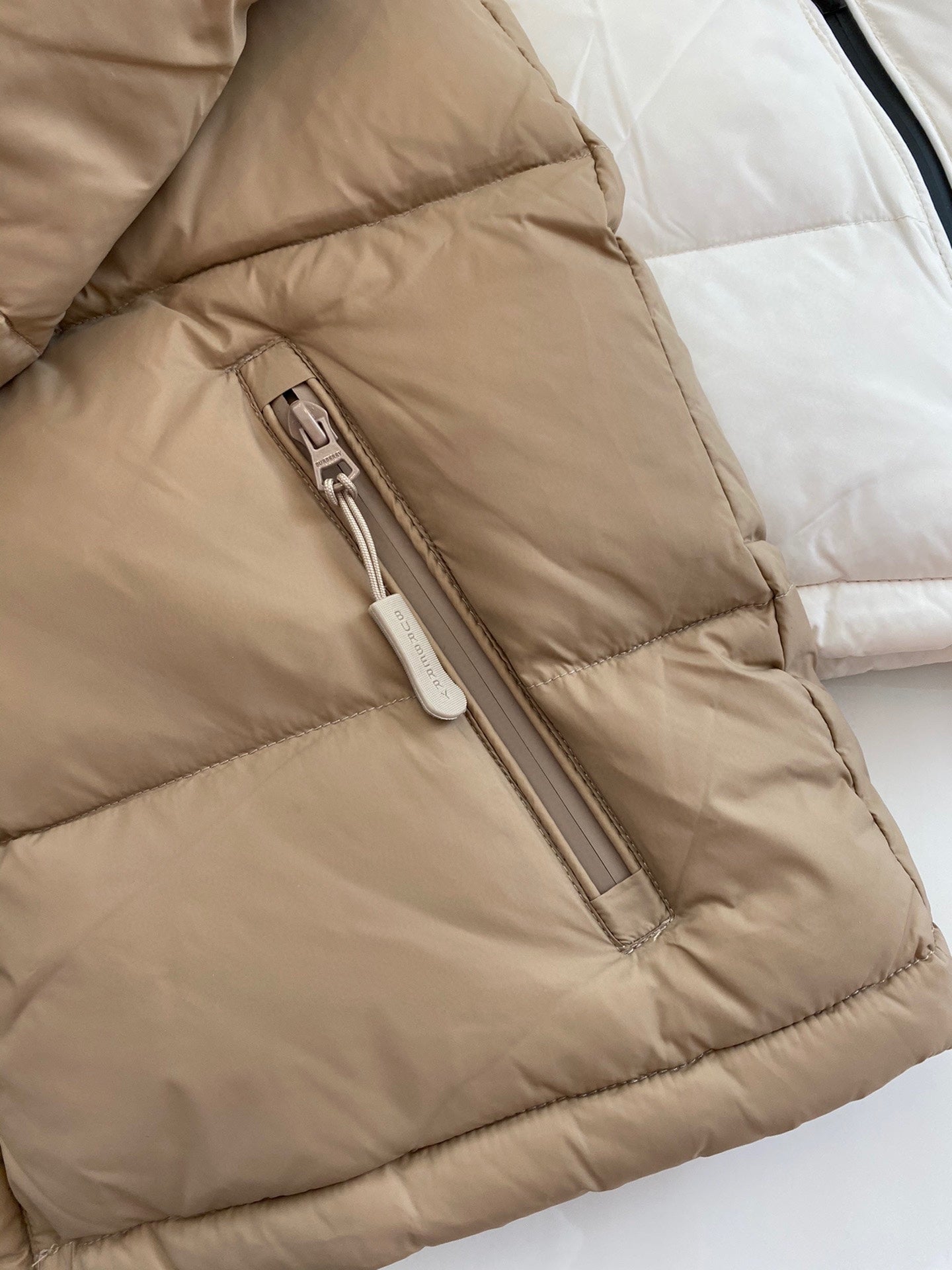 BURBERRY 25S DOWN JACKET 0039