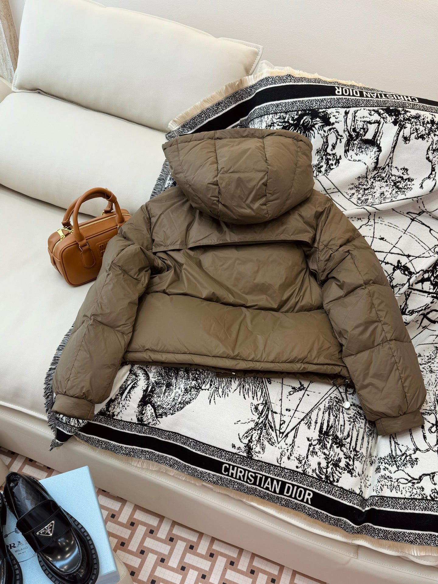 PRADA PUFFER JACKET STYLE 41