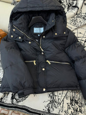 PRADA PUFFER JACKET STYLE 40