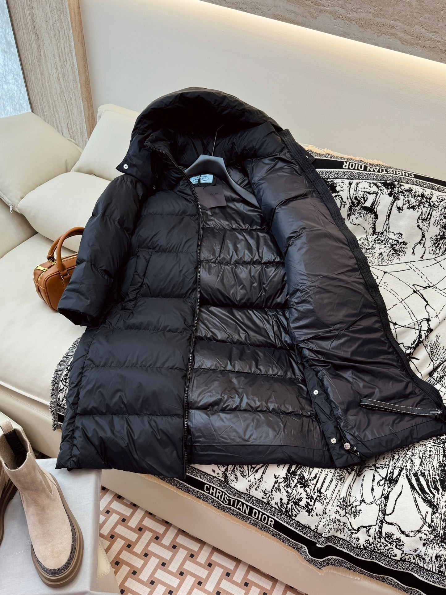 PRADA 25S DOWN JACKET 445