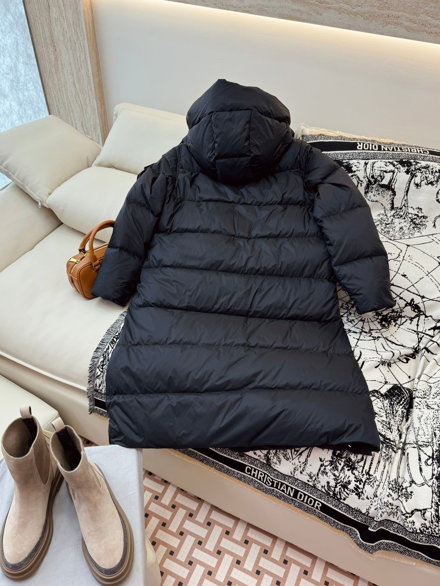 PRADA 25S DOWN JACKET 445