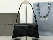 CRUSH SHOULDER BAG 25 IN BLACK CRUSHED CALFSKIN LEATHER STRAP SILVER HARDWARE