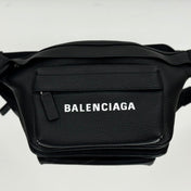 EVERYDAY BELTPACK 40 IN BLACK GRAINED CALFSKIN