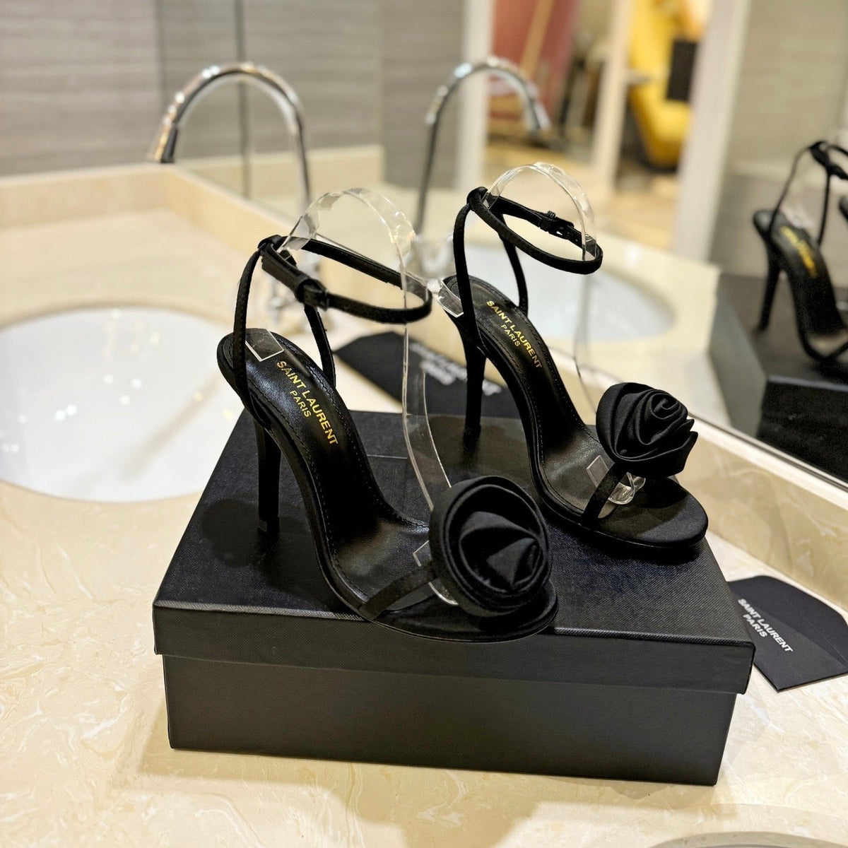 SL IVY FLORAL HEEL SANDALS BLACK SATIN