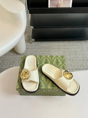 WOMEN'S SLIPPER IN WHITE CALFSKIN WITH GOLD HARDWARE