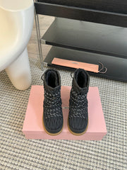 SNOW ANKLE BOOTS IN BLACK WRINKLED NYLON