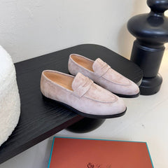 CLASSIC LOAFERS IN BLUSH BEIGE SUEDE