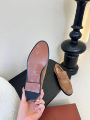 CLASSIC LOAFERS IN TERRACOTTA SUEDE