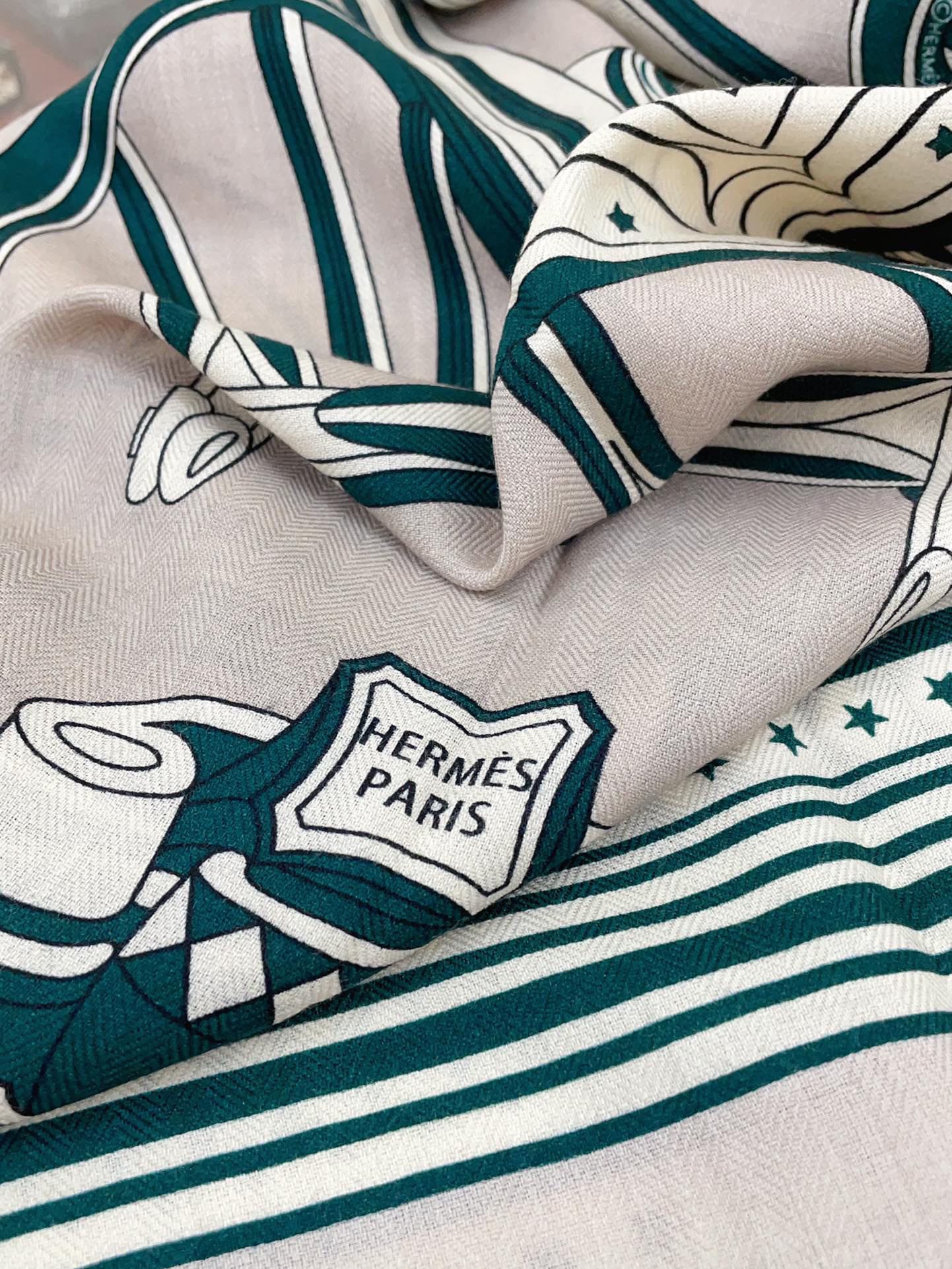 LES ROUES DE PHAETON BANDANA SHAWL 140 CM COLORFUL 385445