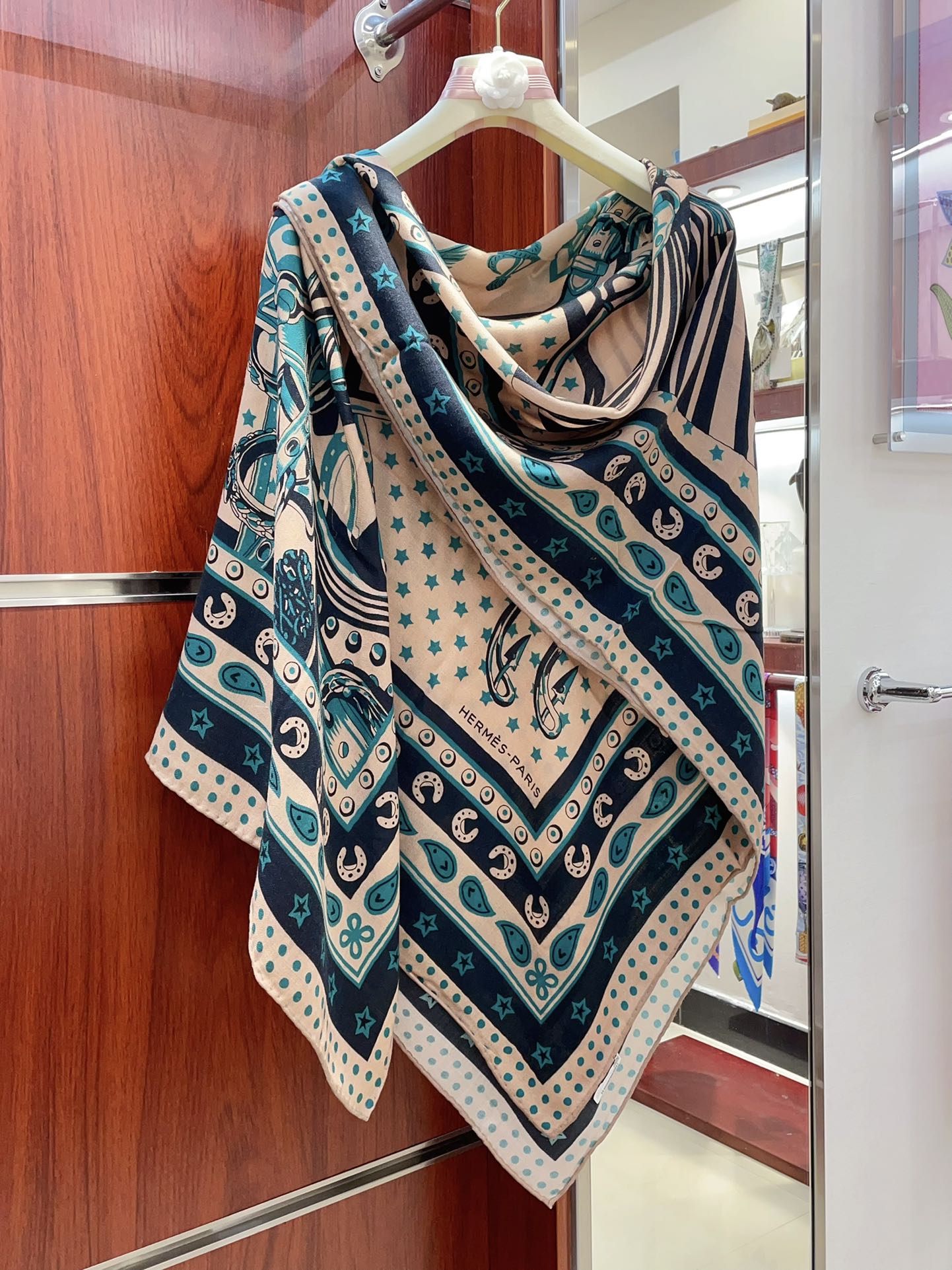 SCARF 135 CM COLORFUL 388153