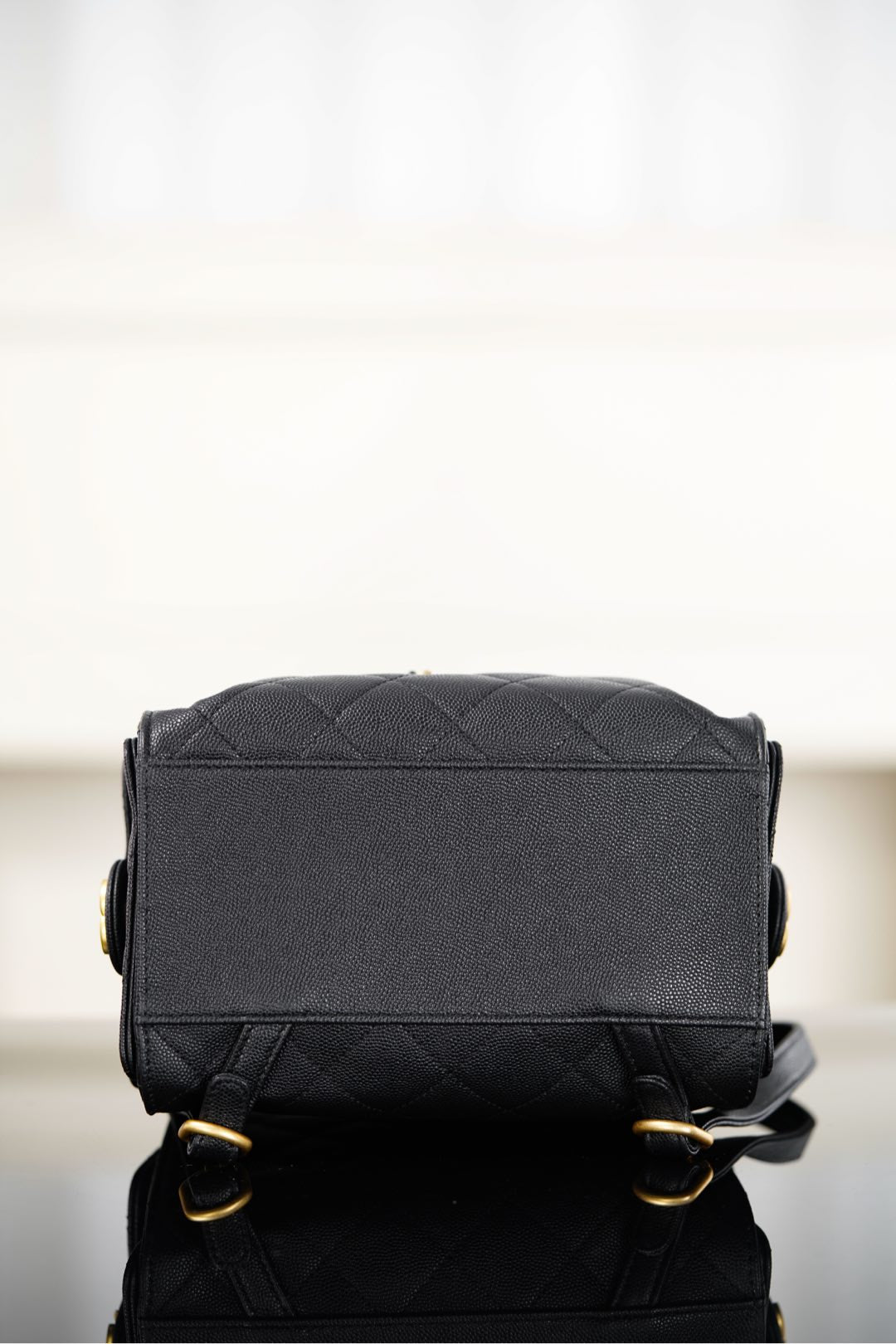 CHANEL 25S GRABRIELLE 23 CM IN BLACK LAMBSKIN WITH GOLD HARDWARE