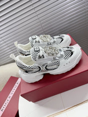 VIV' ON THE RUN SNEAKERS IN SILVER PATENT CALFSKIN AND WHITE FABRIC