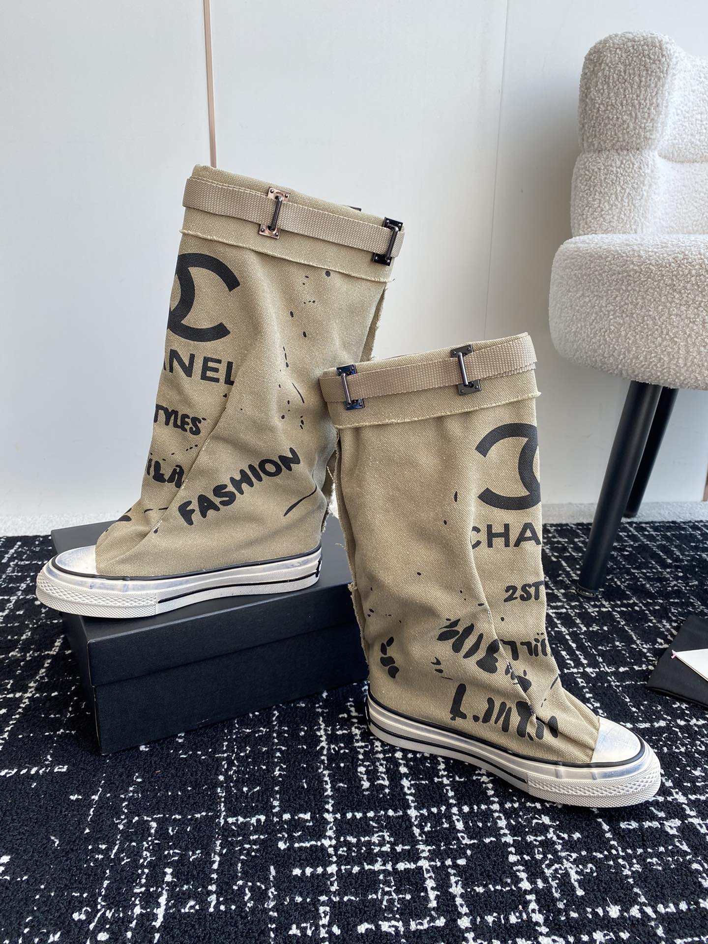 HIGH BOOTS IN TORTILLA BROWN CANVAS