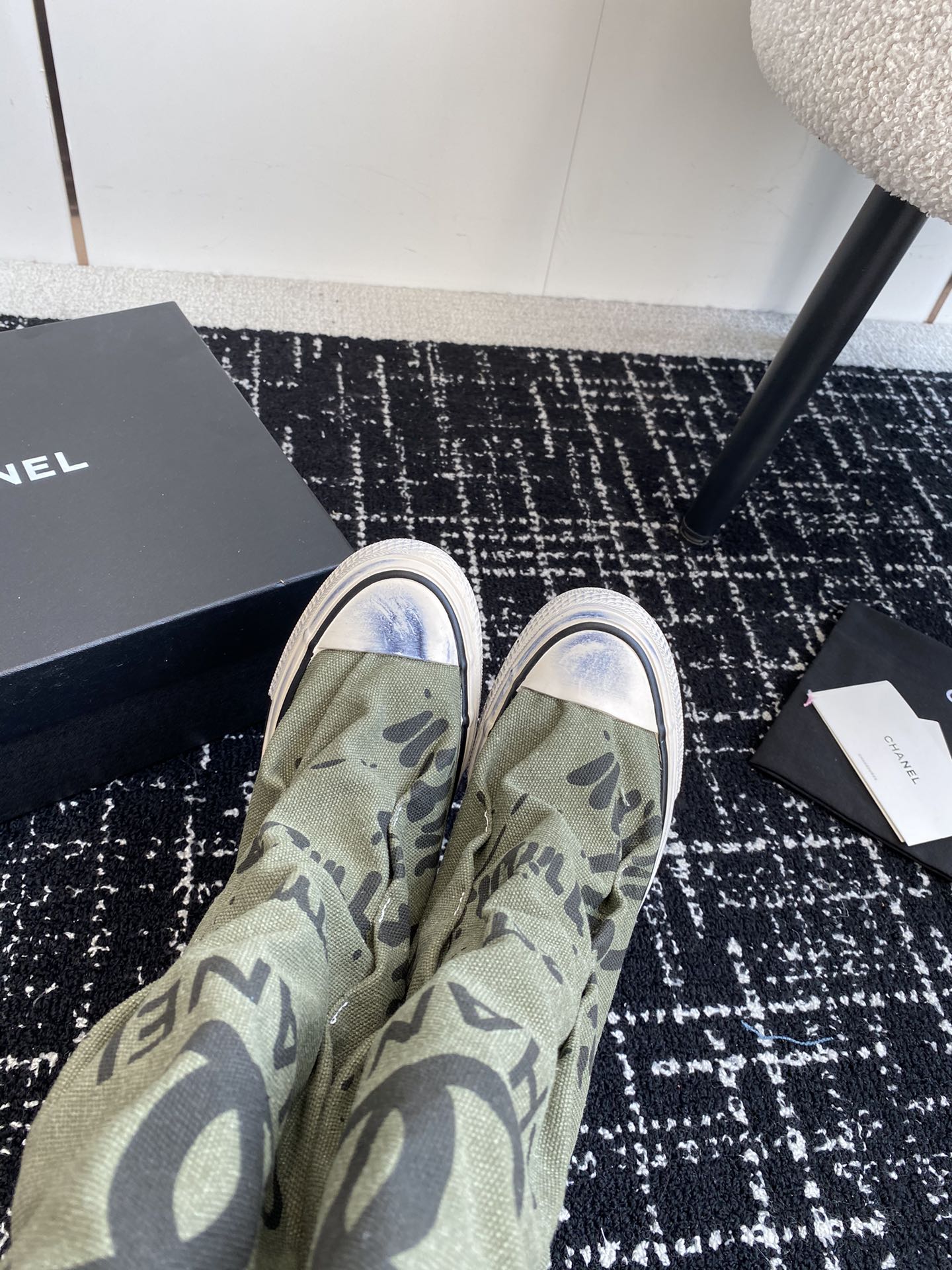 HIGH BOOTS IN ARMY GREEN CANVAS