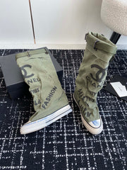 HIGH BOOTS IN ARMY GREEN CANVAS
