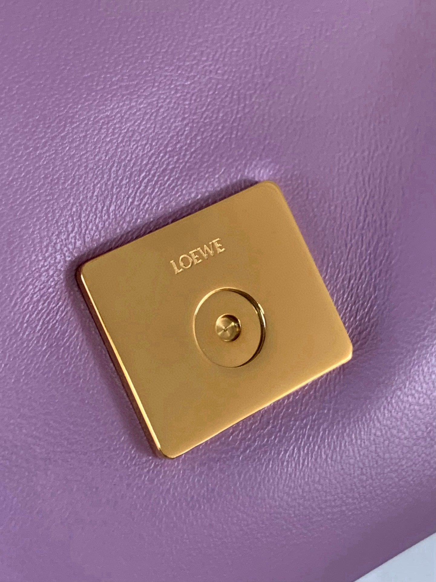 LOEWE 25S PUFFER GOYA BAG 23 IN LIGHT LAVENDER NAPPA LAMBSKIN