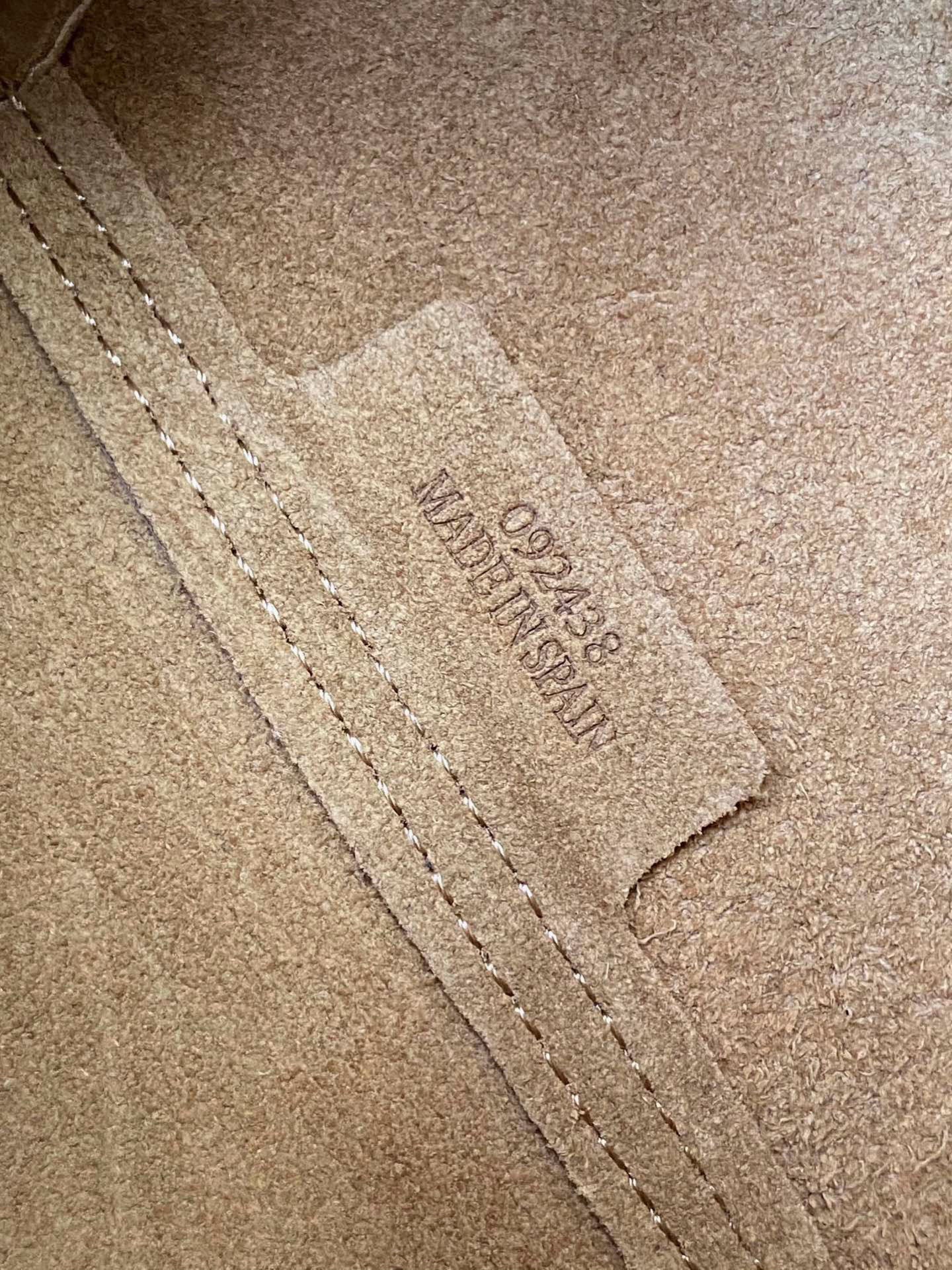 LOEWE 25S PUZZLE FOLD BAG 23 IN DARK BEIGE CALFSKIN