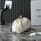BOTTEGA VENETA 25S DUSTBAG NOTTE 33 IN IVORY CALFSKIN GOLD HARDWARE