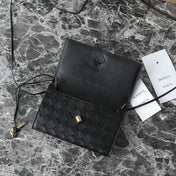 BOTTEGA VENETA 25S ANDIAMO POUCH 19 IN BLACK CALFSKIN GOLD HARDWARE
