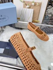 PRADA 26S MARY JANE FLATS IN BROWN WOVEN RAFFIA WITH TRIANGLE LOGO