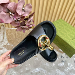 WOMEN'S SLIPPER IN BLACK CALFSKIN WITH GOLD HARDWARE