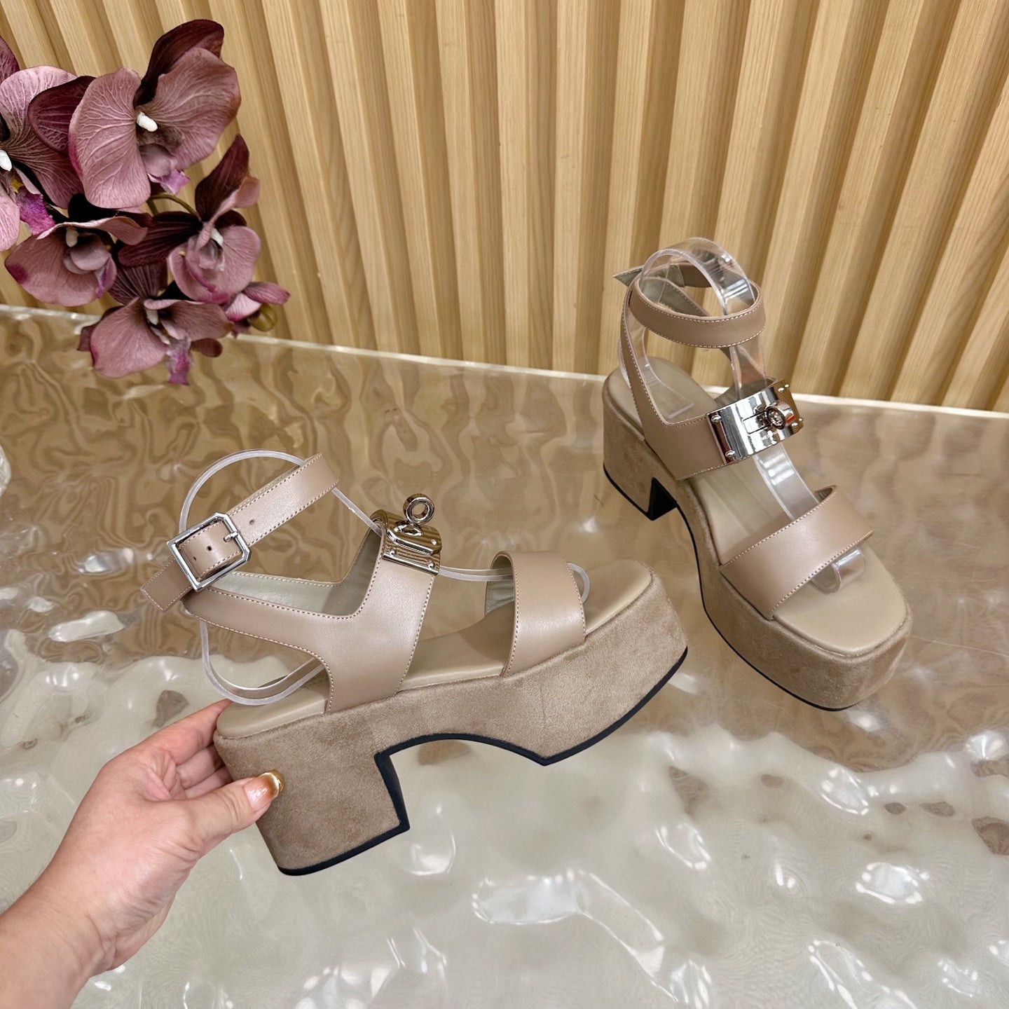 HM 25S CLASSIC WEDGE SANDALS 70 MM IN TAUPE BEIGE LAMBSKIN WITH SILVER HARDWARE