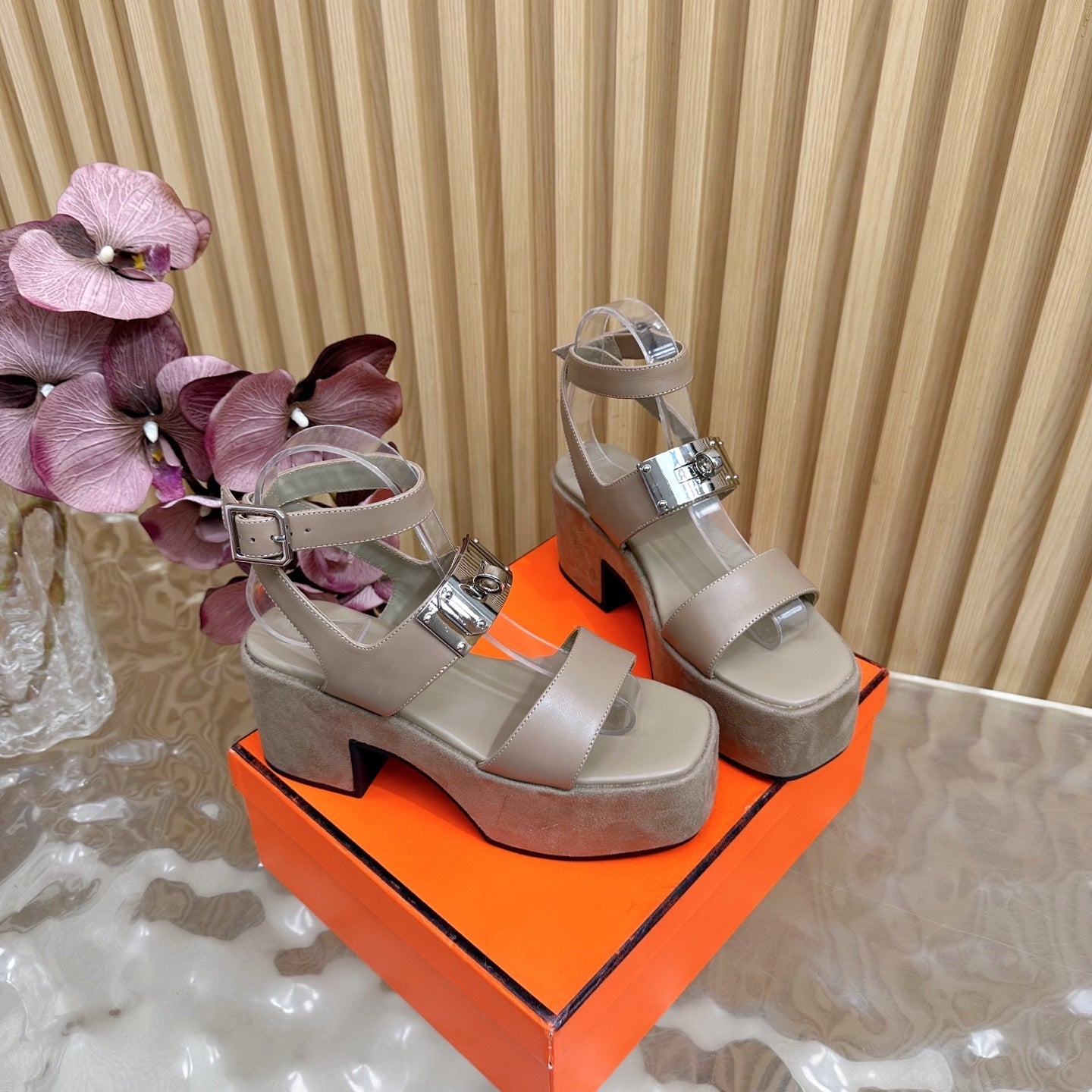 HM 25S CLASSIC WEDGE SANDALS 70 MM IN TAUPE BEIGE LAMBSKIN WITH SILVER HARDWARE