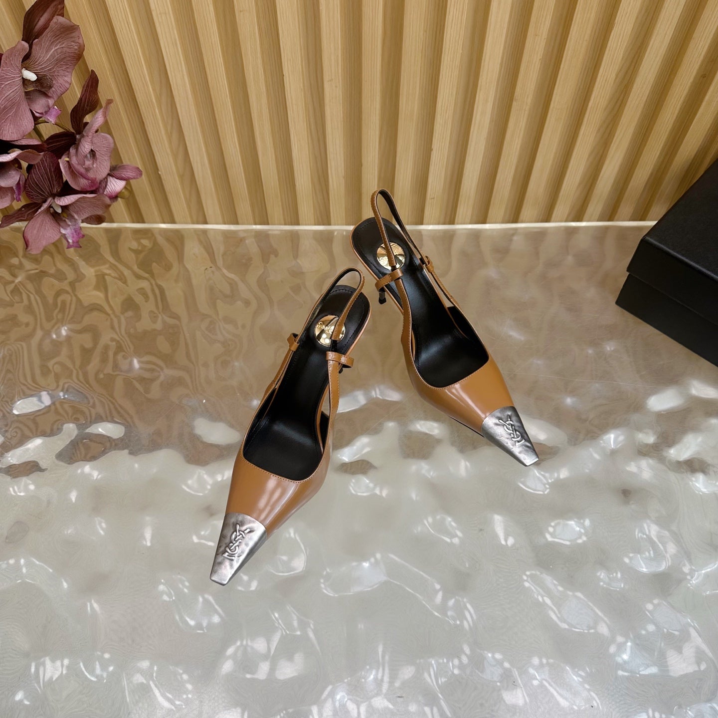 YSL 25S HIGH-HEEL SLINGBACKS 105 MM IN CAMEL BROWN LAMBSKIN AND SILVER HARDWARE