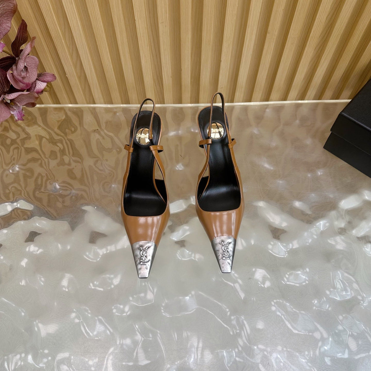 YSL 25S HIGH-HEEL SLINGBACKS 105 MM IN CAMEL BROWN LAMBSKIN AND SILVER HARDWARE