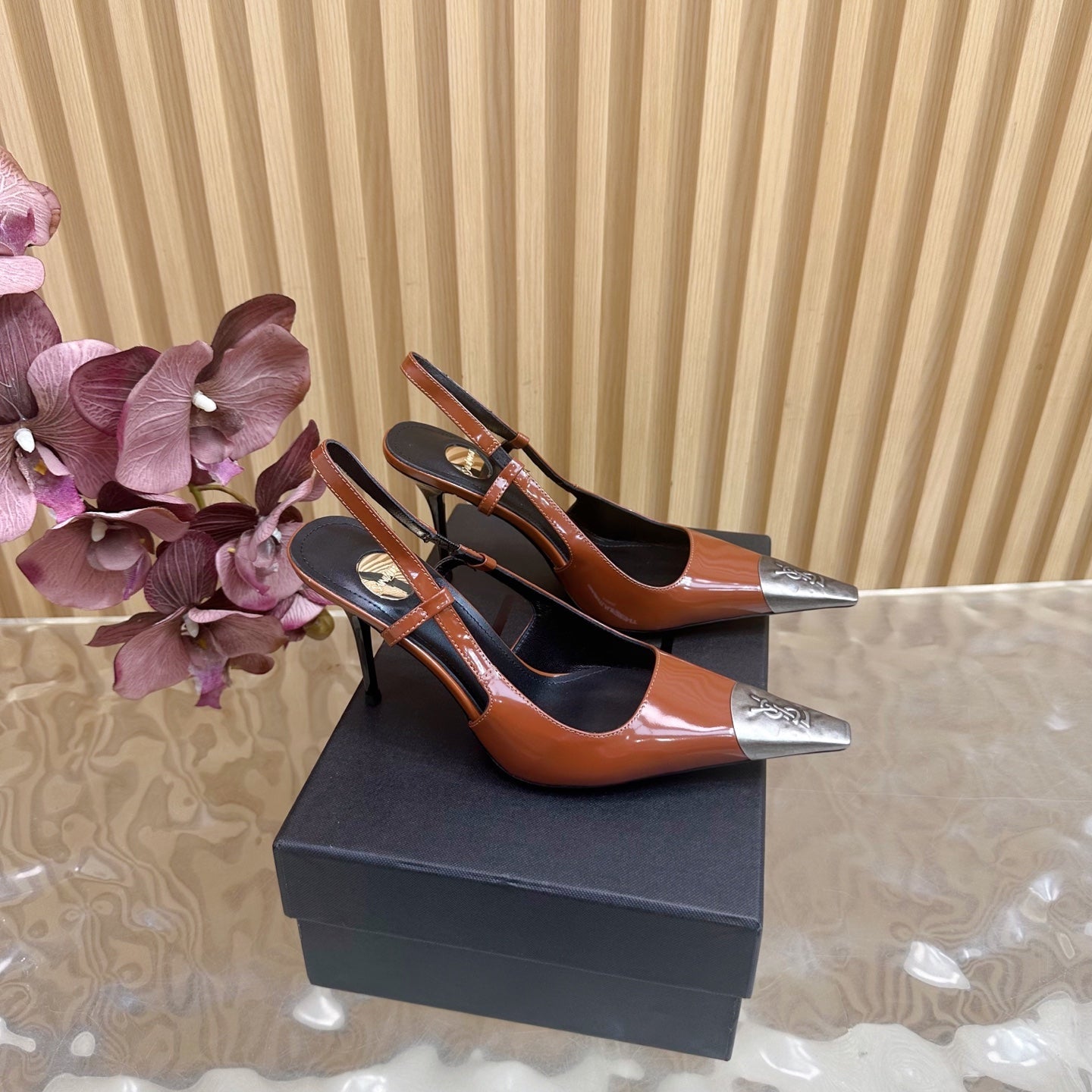 YSL 25S HIGH-HEEL SLINGBACKS 105 MM IN REDWOOD BROWN LAMBSKIN AND SILVER HARDWARE