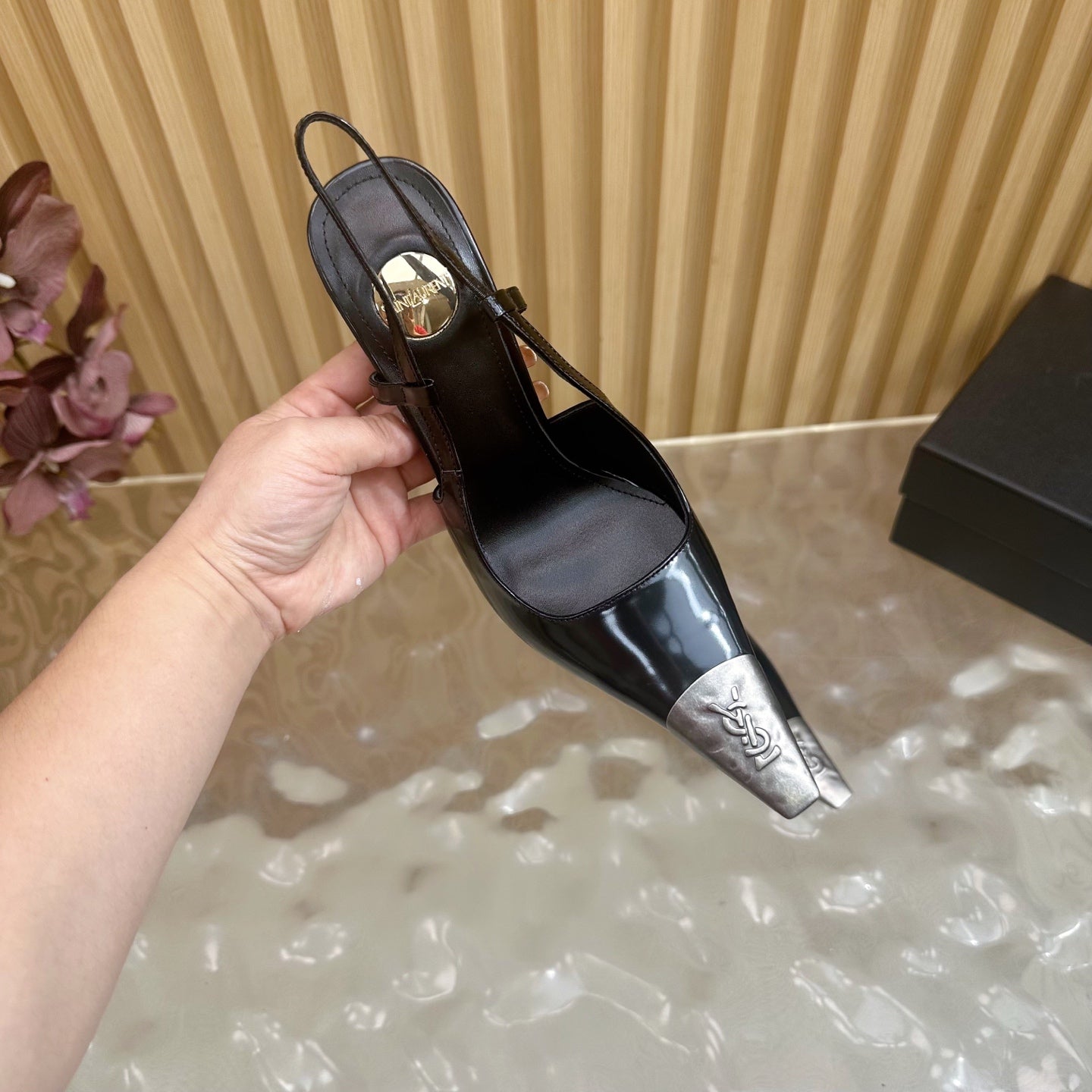 YSL 25S HIGH-HEEL SLINGBACKS 85 MM IN BLACK SHINY LAMBSKIN AND SILVER HARDWARE