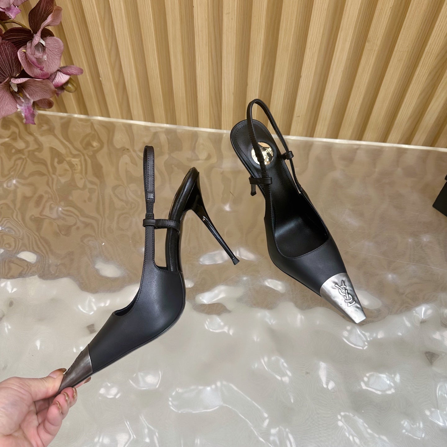 YSL 25S HIGH-HEEL SLINGBACKS 85 MM IN BLACK LAMBSKIN AND SILVER HARDWARE