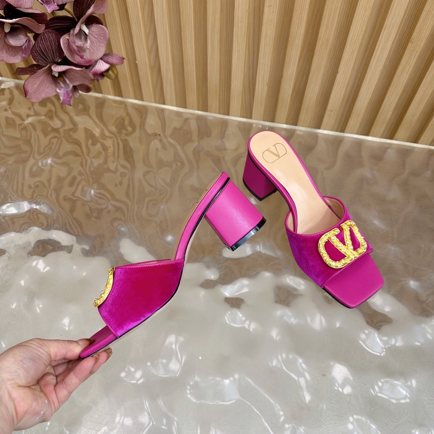 VALENTINO 25S HIGH-HEEL MULES 60 MM IN DARK PINK VELVET AND CALFSKIN WITH GOLD HARDWARE